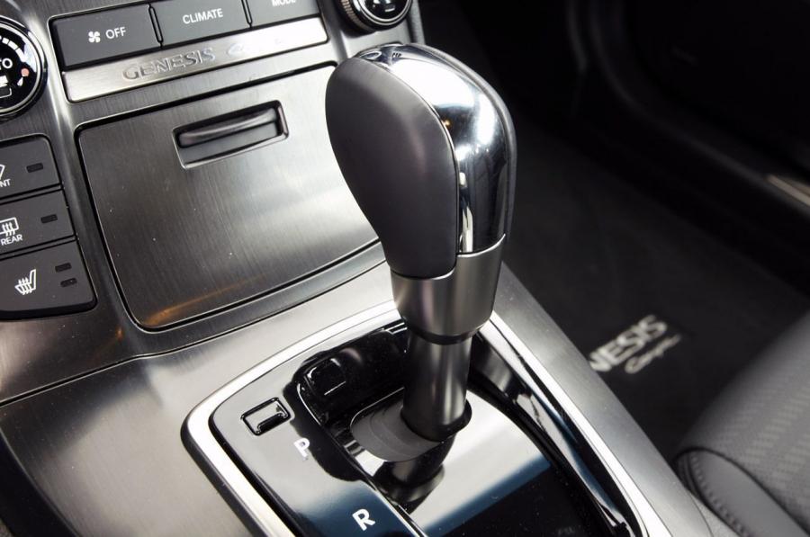  Hyundai Genesis Coupe 2013 года  (фото 9 из 76)